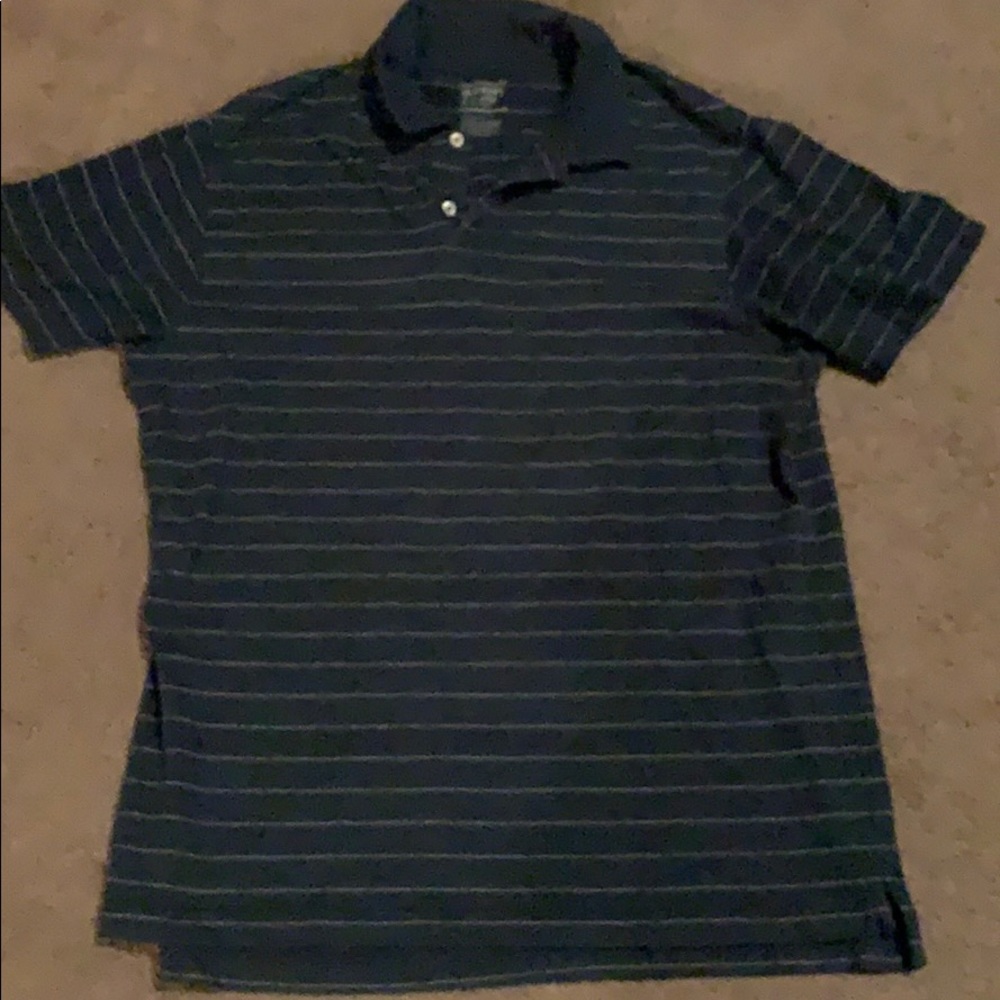 Men’s old navy polo shirt